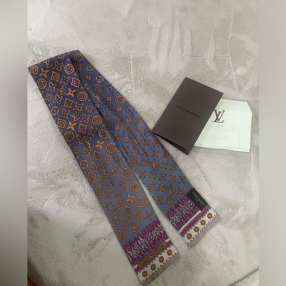 Louis Vuitton Monograma Bandeau - Picture 2 of 5